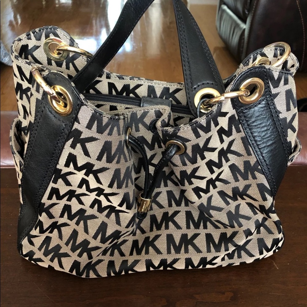 michael kors purse